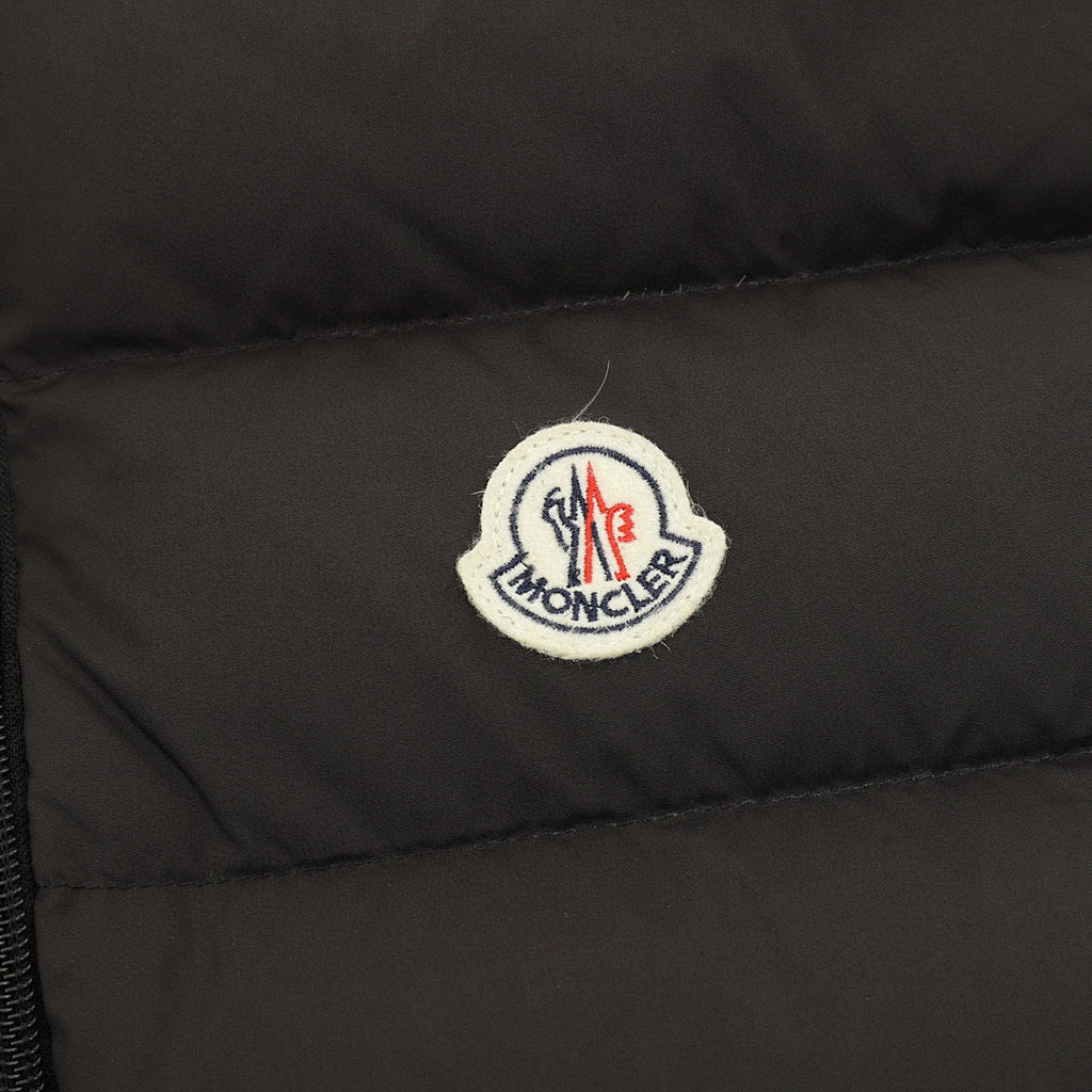 Moncler Letter-Trim Quilted Vest - Black - detail 2